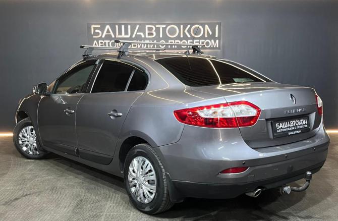 Renault Fluence I Рестайлинг с пробегом 2013 года, цена 685 000 рублей, 194334 км, седан, Автокод Объявления