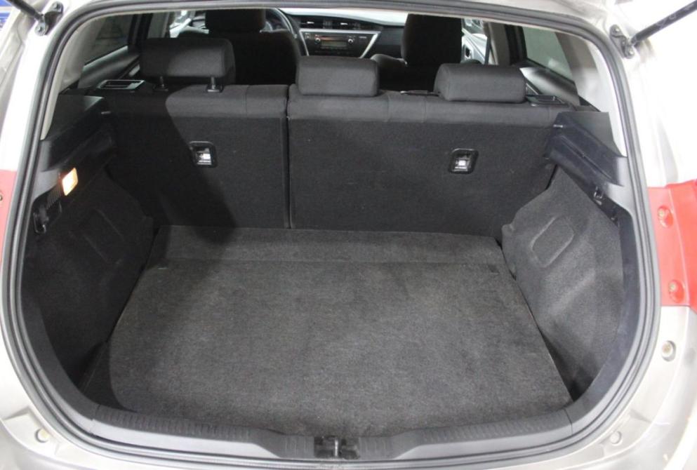Toyota Auris II Астрахань  - изображение 17