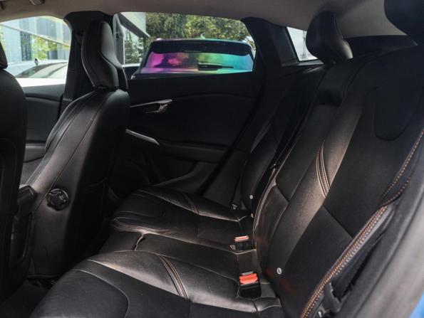 Volvo V40 II с пробегом 2014 года, цена 1 549 000 рублей, 177422 км, хэтчбек, Автокод Объявления