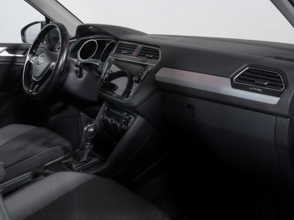 Volkswagen Tiguan II с пробегом 2019 года, цена 2 050 000 рублей, 141462 км, внедорожник, Автокод Объявления