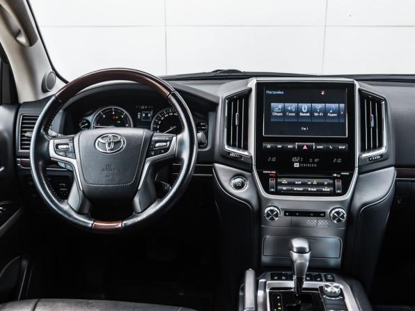 Toyota Land Cruiser 200 Series Рестайлинг 2 с пробегом 2020 года, цена 7 900 000 рублей, 122227 км, внедорожник, Автокод Объявления
