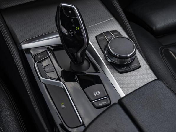 BMW 5 серии VII (G30/G31/G38) с пробегом 2017 года, цена 3 558 000 рублей, 182204 км, седан, Автокод Объявления