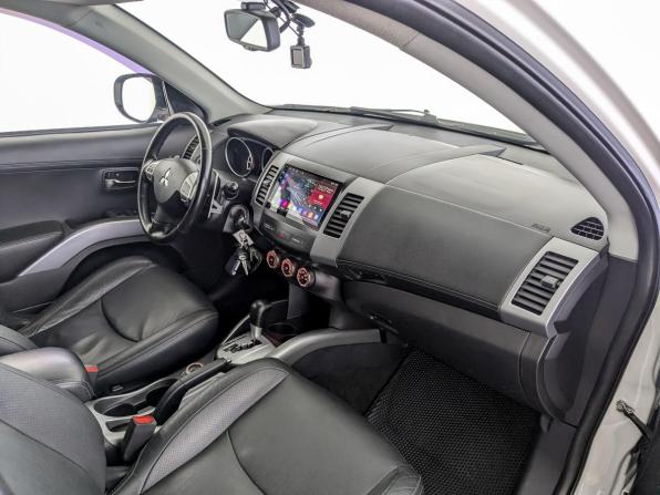 Mitsubishi Outlander II Рестайлинг с пробегом 2011 года, цена 1 420 000 рублей, 202648 км, внедорожник, Автокод Объявления
