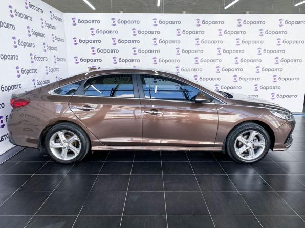 Hyundai Sonata VII (LF) Рестайлинг с пробегом 2019 года, цена 1 850 000 рублей, 107550 км, седан, Автокод Объявления