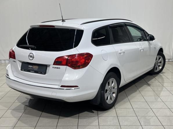 Opel Astra J Рестайлинг с пробегом 2014 года, цена 885 000 рублей, 122943 км, универсал, Автокод Объявления