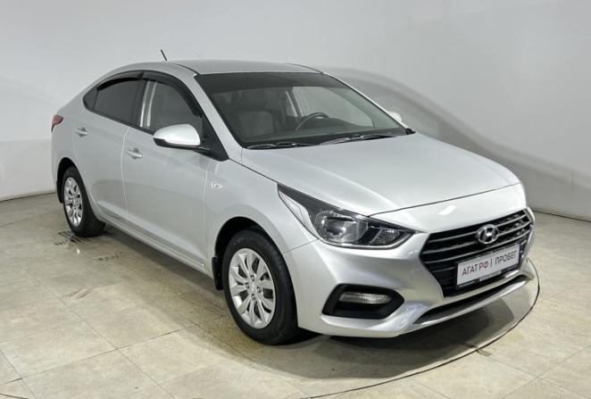 Hyundai Solaris II с пробегом 2018 года, цена 1 330 000 рублей, 78951 км, седан, Автокод Объявления