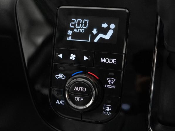 Toyota Passo III Рестайлинг с пробегом 2019 года, цена 930 000 рублей, 100485 км, хэтчбек, Автокод Объявления