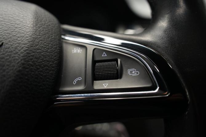 Skoda Rapid I Рестайлинг с пробегом 2018 года, цена 1 640 000 рублей, 98000 км, лифтбек, Автокод Объявления