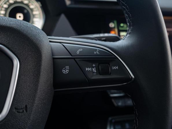 Audi A3 IV (8Y) Рестайлинг с пробегом 2025 года, цена 3 820 000 рублей, 65 км, хэтчбек, Автокод Объявления