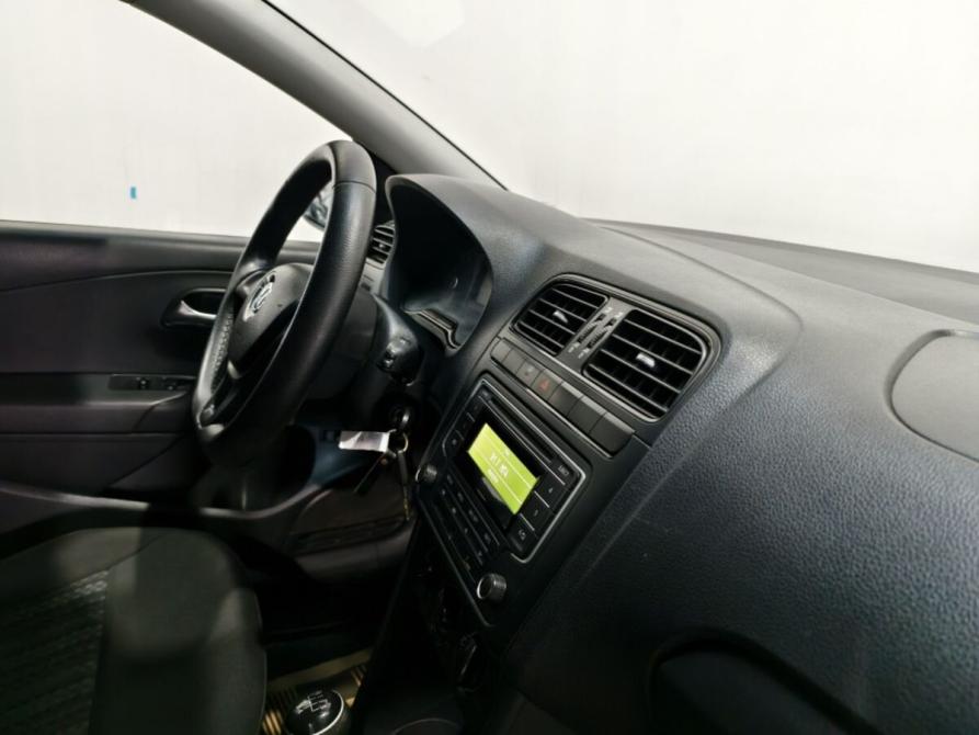 Volkswagen Polo V Рестайлинг Курск  - изображение 7