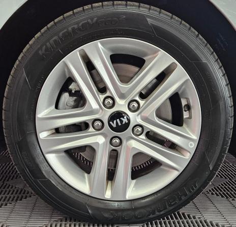 Kia Ceed III с пробегом 2021 года, цена 2 249 000 рублей, 52760 км, универсал, Автокод Объявления