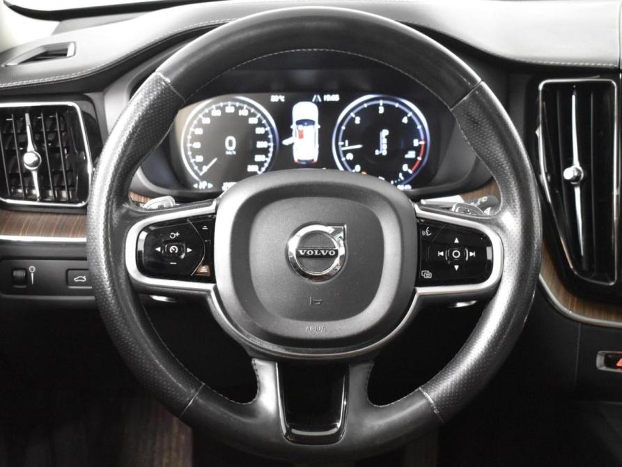 Volvo XC60 II Казань  - изображение 13