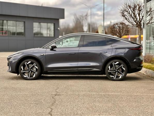 Rising Auto R7 с пробегом 2022 года, цена 3 420 000 рублей, 14500 км, внедорожник, Автокод Объявления