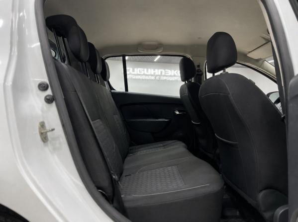 Renault Sandero II с пробегом 2015 года, цена 825 000 рублей, 123000 км, хэтчбек, Автокод Объявления