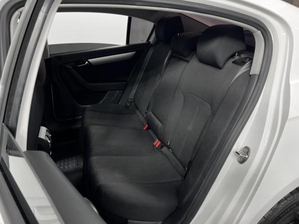 Volkswagen Passat B7 с пробегом 2012 года, цена 875 000 рублей, 212405 км, седан, Автокод Объявления