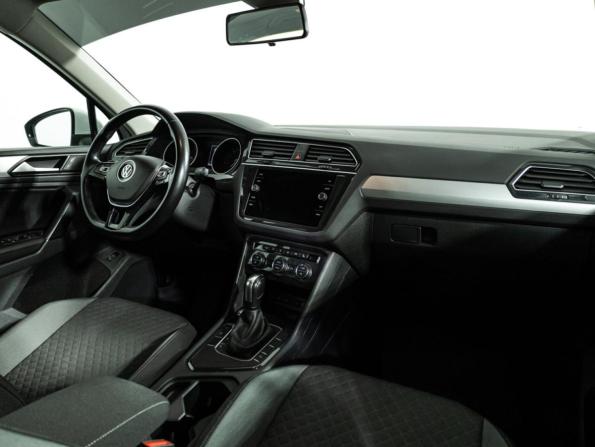 Volkswagen Tiguan II с пробегом 2020 года, цена 2 689 000 рублей, 69300 км, внедорожник, Автокод Объявления