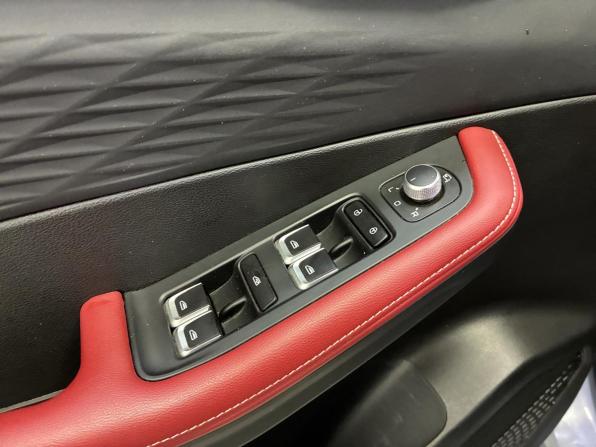 Geely Coolray I Рестайлинг с пробегом 2024 года, цена 2 230 000 рублей, 31000 км, внедорожник, Автокод Объявления