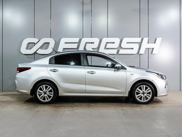 Kia Rio IV с пробегом 2018 года, цена 1 299 000 рублей, 65033 км, седан, Автокод Объявления