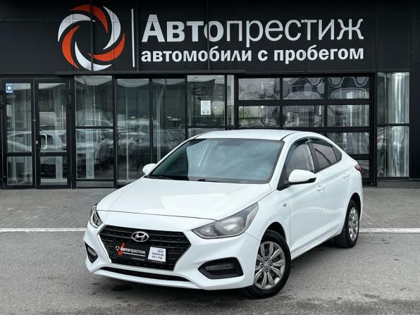Hyundai Solaris II с пробегом 2019 года, цена 960 000 рублей, 186111 км, седан, Автокод Объявления