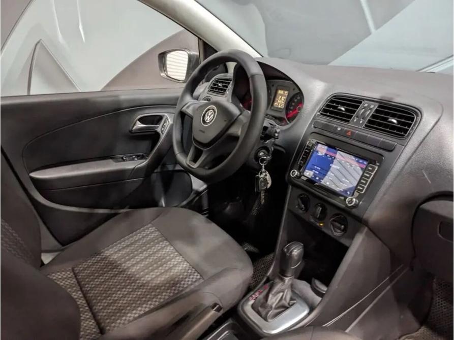 Volkswagen Polo V Рестайлинг Пермь  - изображение 14