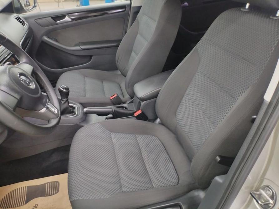Volkswagen Jetta VI Серпухов  - изображение 19