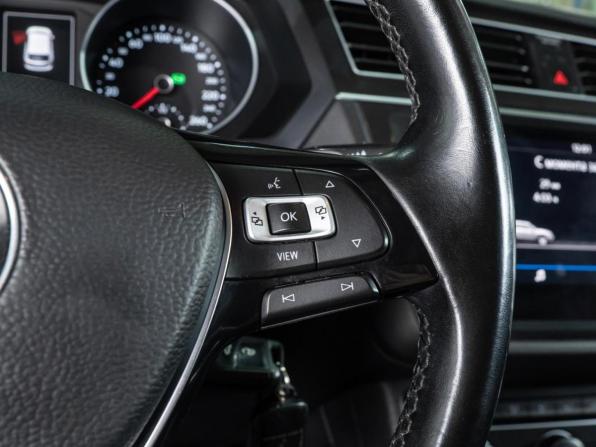 Volkswagen Tiguan II с пробегом 2019 года, цена 2 329 000 рублей, 152412 км, внедорожник, Автокод Объявления