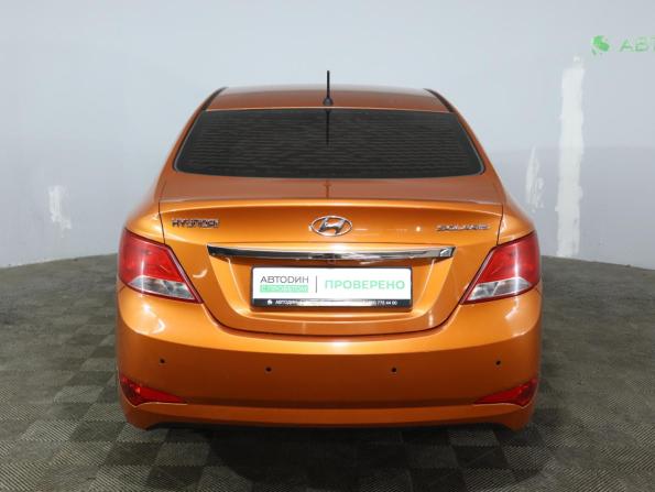 Hyundai Solaris I Рестайлинг с пробегом 2015 года, цена 1 049 000 рублей, 139200 км, седан, Автокод Объявления