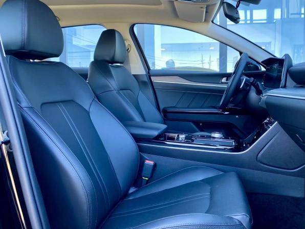 Новый Kia K5 III 2025 года, цена 3 970 000 рублей, седан, Автокод Объявления