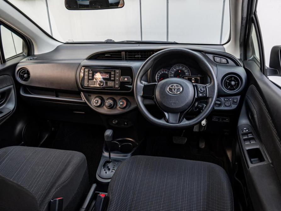 Toyota Vitz III (XP130) Рестайлинг 2 Краснодар  - изображение 6