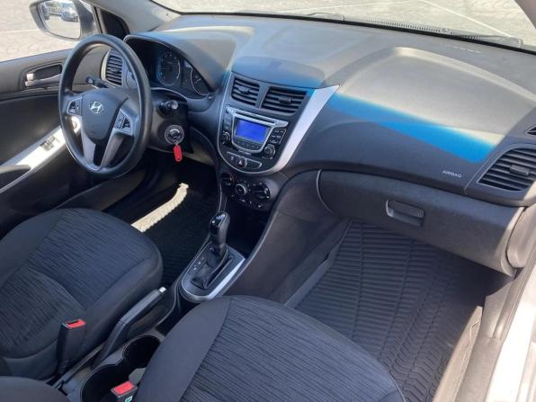 Hyundai Solaris I Рестайлинг с пробегом 2014 года, цена 949 000 рублей, 103819 км, седан, Автокод Объявления