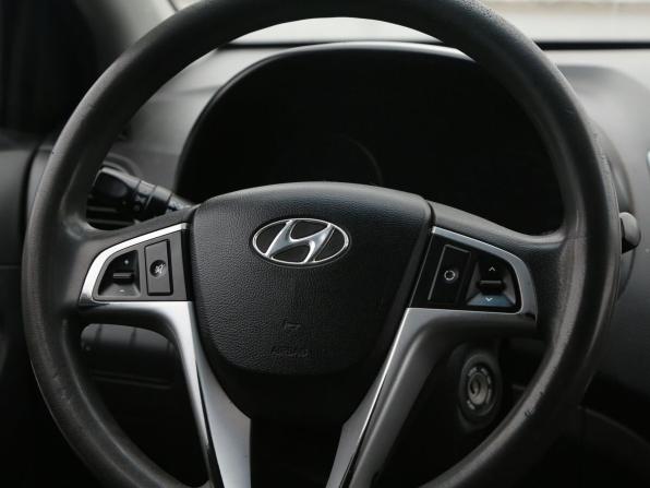 Hyundai Solaris I с пробегом 2011 года, цена 385 000 рублей, 277000 км, хэтчбек, Автокод Объявления
