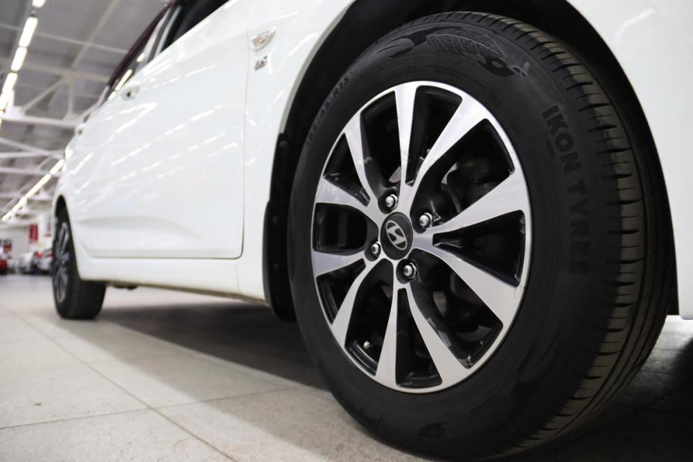 Hyundai Solaris I Рестайлинг Сургут  - изображение 24