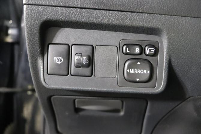 Toyota Corolla X (E140 E150) Рестайлинг с пробегом 2011 года, цена 959 990 рублей, 194021 км, седан, Автокод Объявления