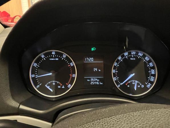 Skoda Octavia II (A5) Рестайлинг с пробегом 2011 года, цена 668 000 рублей, 254000 км, лифтбек, Автокод Объявления