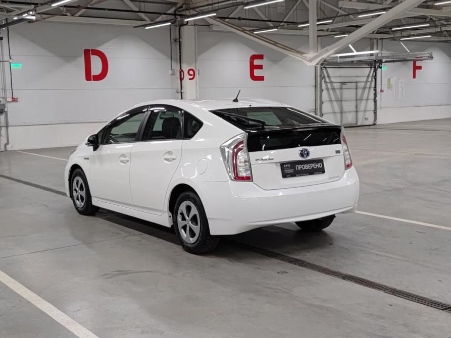 Toyota Prius III Рестайлинг (XW30) Казань  - изображение 8
