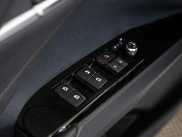 Toyota Camry VIII (XV70) с пробегом 2020 года, цена 2 499 000 рублей, 101281 км, седан, Автокод Объявления