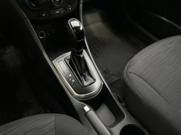 Hyundai Solaris I Рестайлинг с пробегом 2015 года, цена 850 000 рублей, 190240 км, хэтчбек, Автокод Объявления