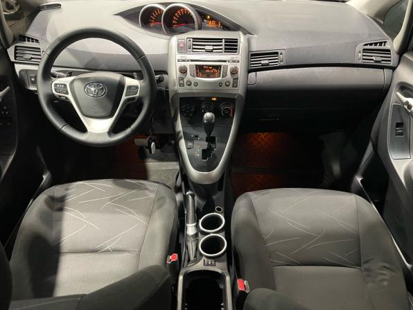 Toyota Verso I с пробегом 2011 года, цена 830 000 рублей, 257551 км, компактвэн, Автокод Объявления