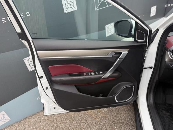Geely Coolray I с пробегом 2023 года, цена 1 790 000 рублей, 13776 км, внедорожник, Автокод Объявления