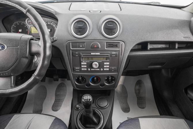 Ford Fusion I Рестайлинг с пробегом 2010 года, цена 399 000 рублей, 172900 км, хэтчбек, Автокод Объявления