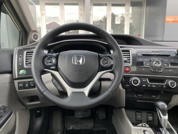 Honda Civic IX Рестайлинг с пробегом 2013 года, цена 1 065 000 рублей, 162400 км, седан, Автокод Объявления