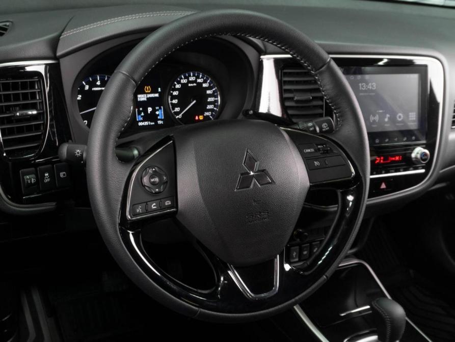 Mitsubishi Outlander III Рестайлинг 3 Тюмень  - изображение 25