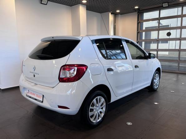 Renault Sandero II Рестайлинг с пробегом 2019 года, цена 1 070 000 рублей, 72095 км, хэтчбек, Автокод Объявления