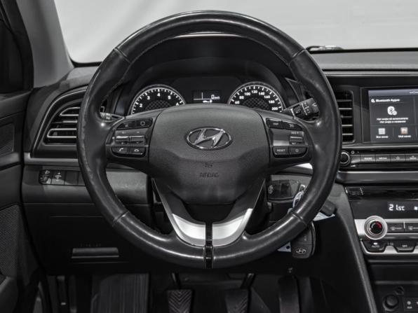 Hyundai Elantra VI (AD) Рестайлинг с пробегом 2019 года, цена 1 650 000 рублей, 140181 км, седан, Автокод Объявления