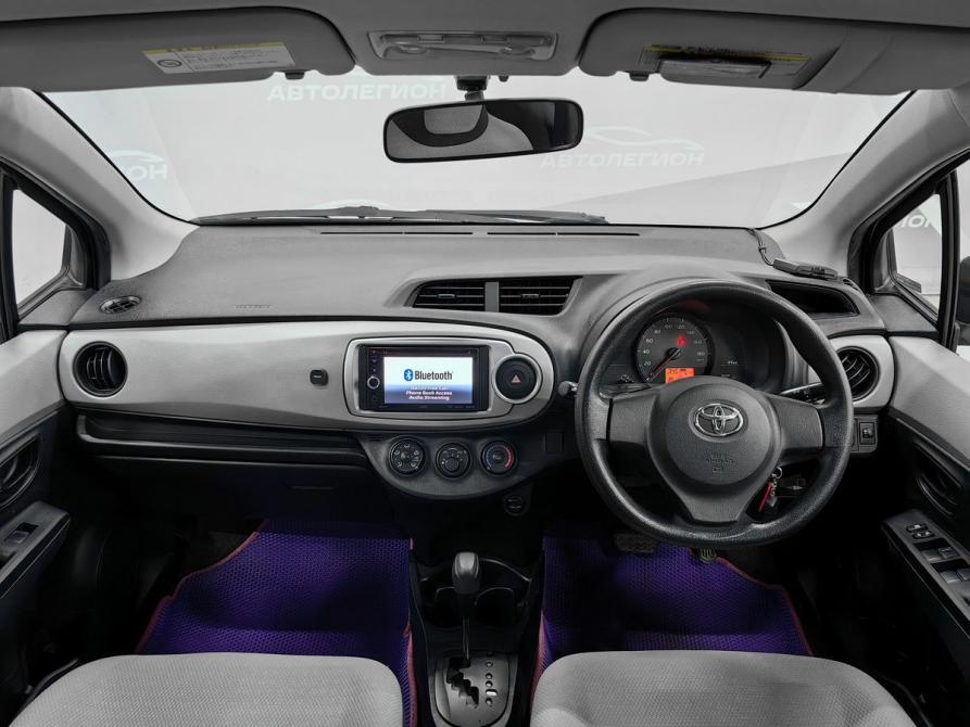 Toyota Vitz III (XP130) Новосибирск  - изображение 9