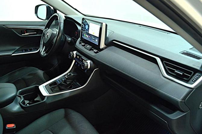 Toyota RAV4 V (XA50) с пробегом 2021 года, цена 3 499 000 рублей, 43000 км, внедорожник, Автокод Объявления