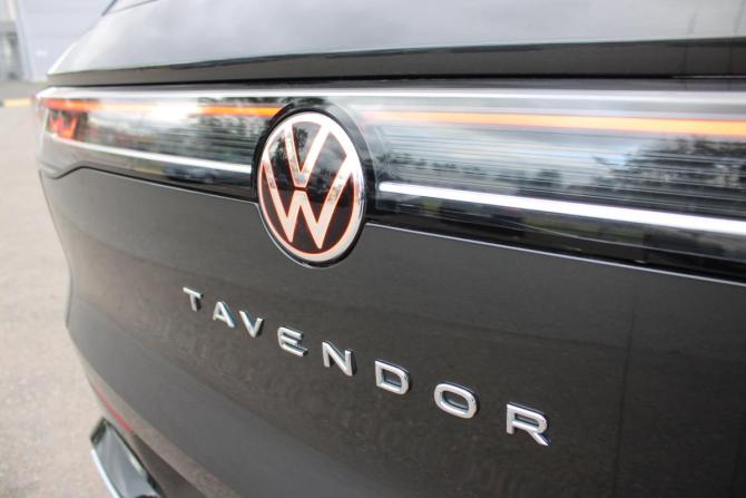 Volkswagen Tavendor I с пробегом 2023 года, цена 4 499 000 рублей, 27000 км, внедорожник, Автокод Объявления