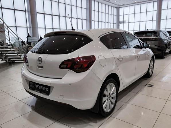 Opel Astra J с пробегом 2011 года, цена 640 000 рублей, 164651 км, хэтчбек, Автокод Объявления