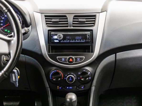 Hyundai Solaris I с пробегом 2012 года, цена 835 000 рублей, 156400 км, седан, Автокод Объявления