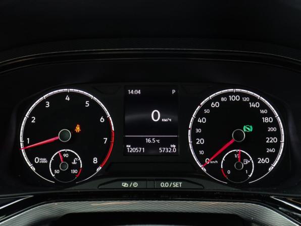 Volkswagen Polo VI с пробегом 2022 года, цена 1 647 000 рублей, 120570 км, лифтбек, Автокод Объявления